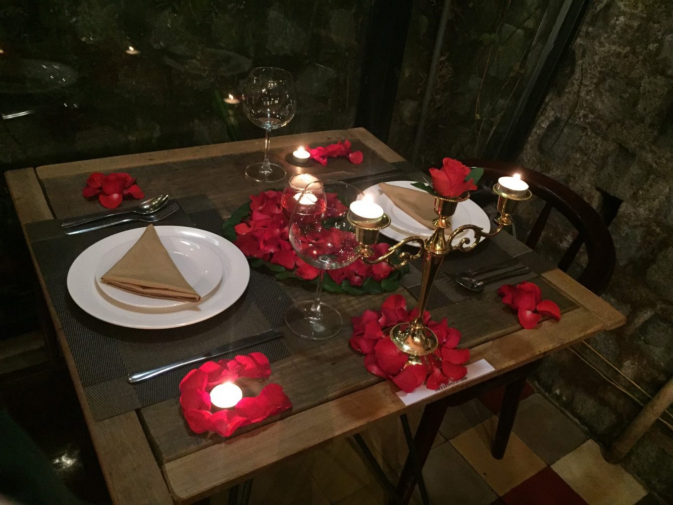 Mách bạn Top 7 nhà hàng đặt tiệc 8/3 ở Nghệ An 7