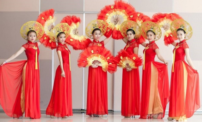 thue-trang-phuc-bieu-dien-ngheantoplist