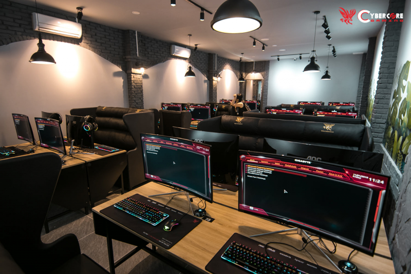 CyberCore Gaming FENIX