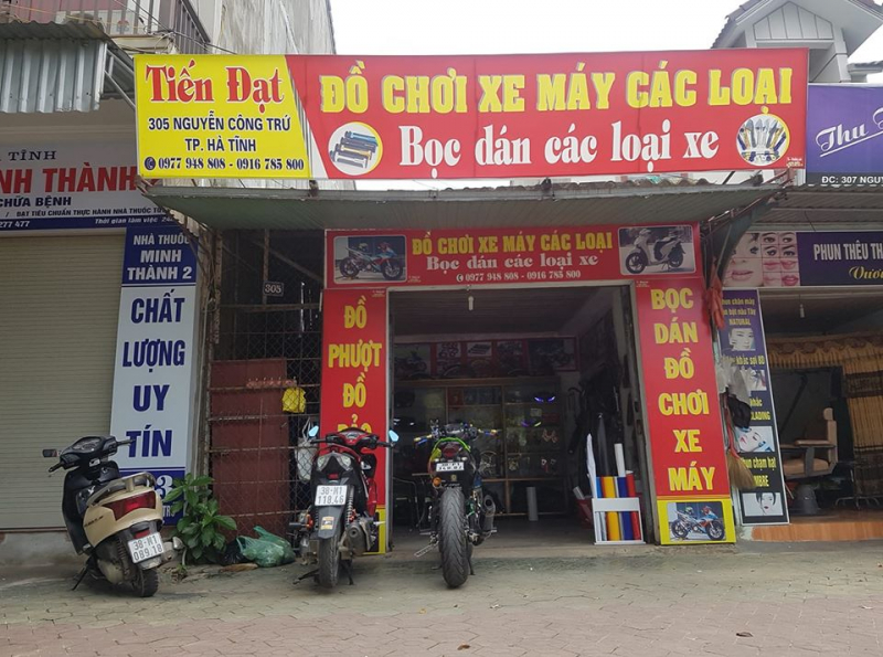 Vạn Ý Decal (Tiến Đạt)