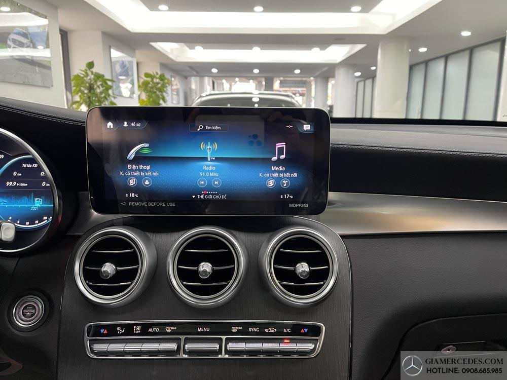 noi-that-mercedesbenz-glc-300-sang-trong-tien-nghi-va-phong-cach-dang-cap-3